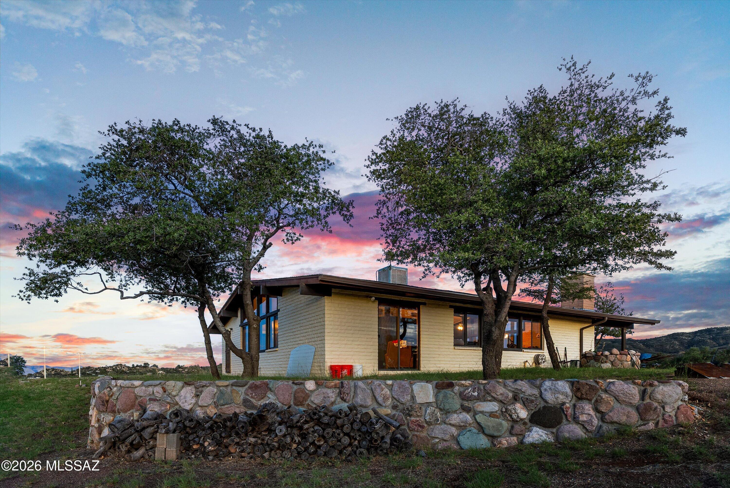 560 E Paseo Encino