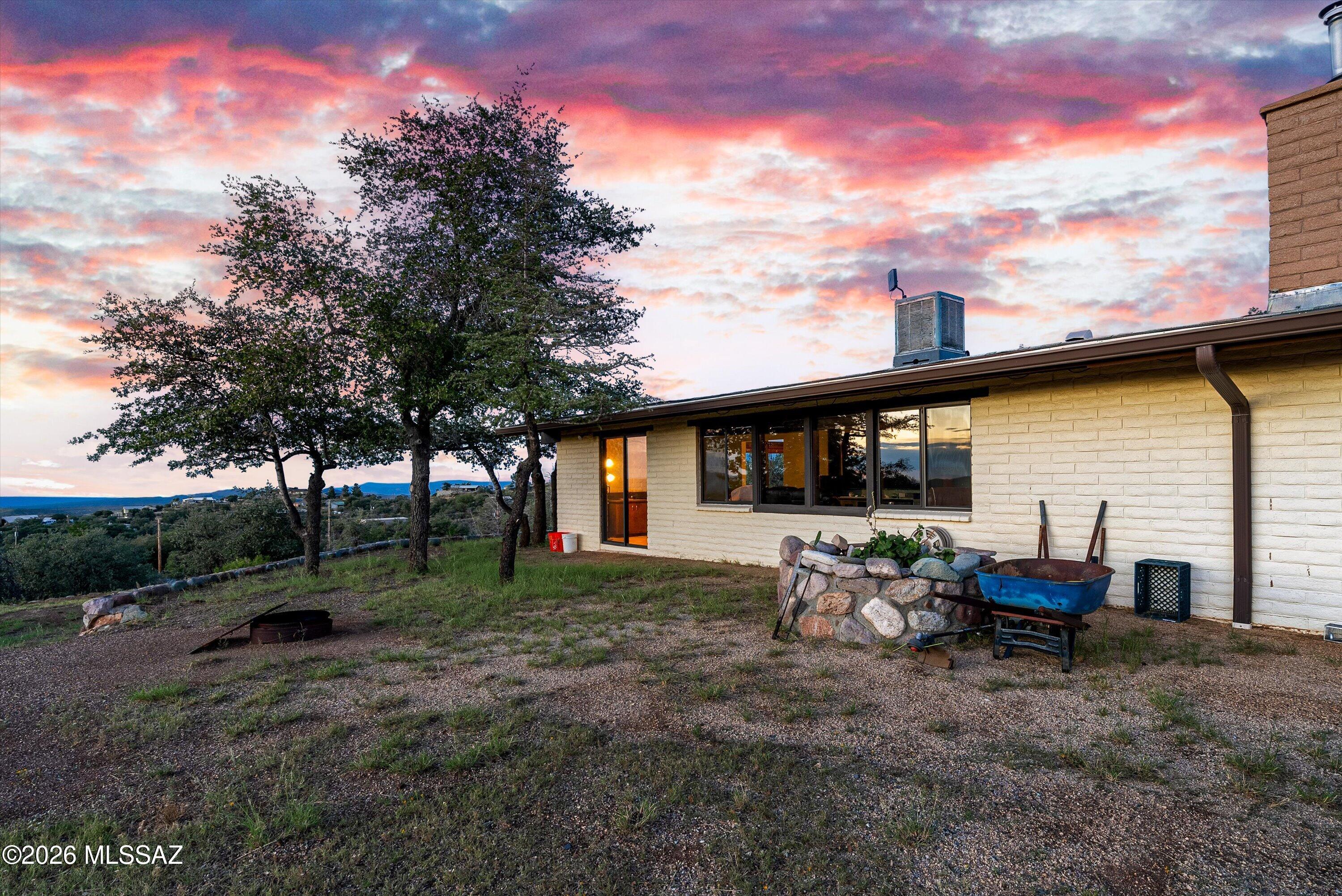 560 E Paseo Encino