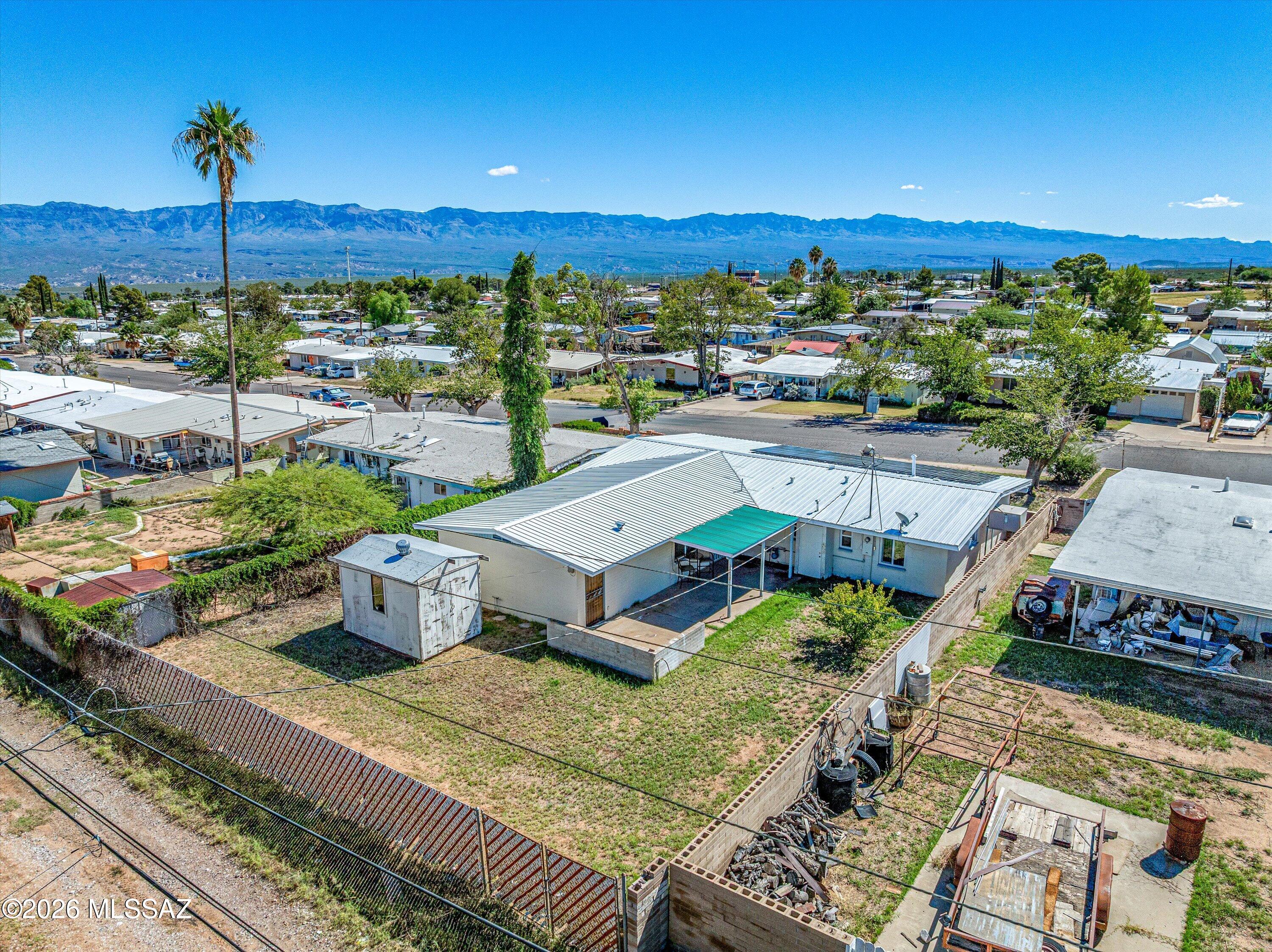 928 W Webb Drive