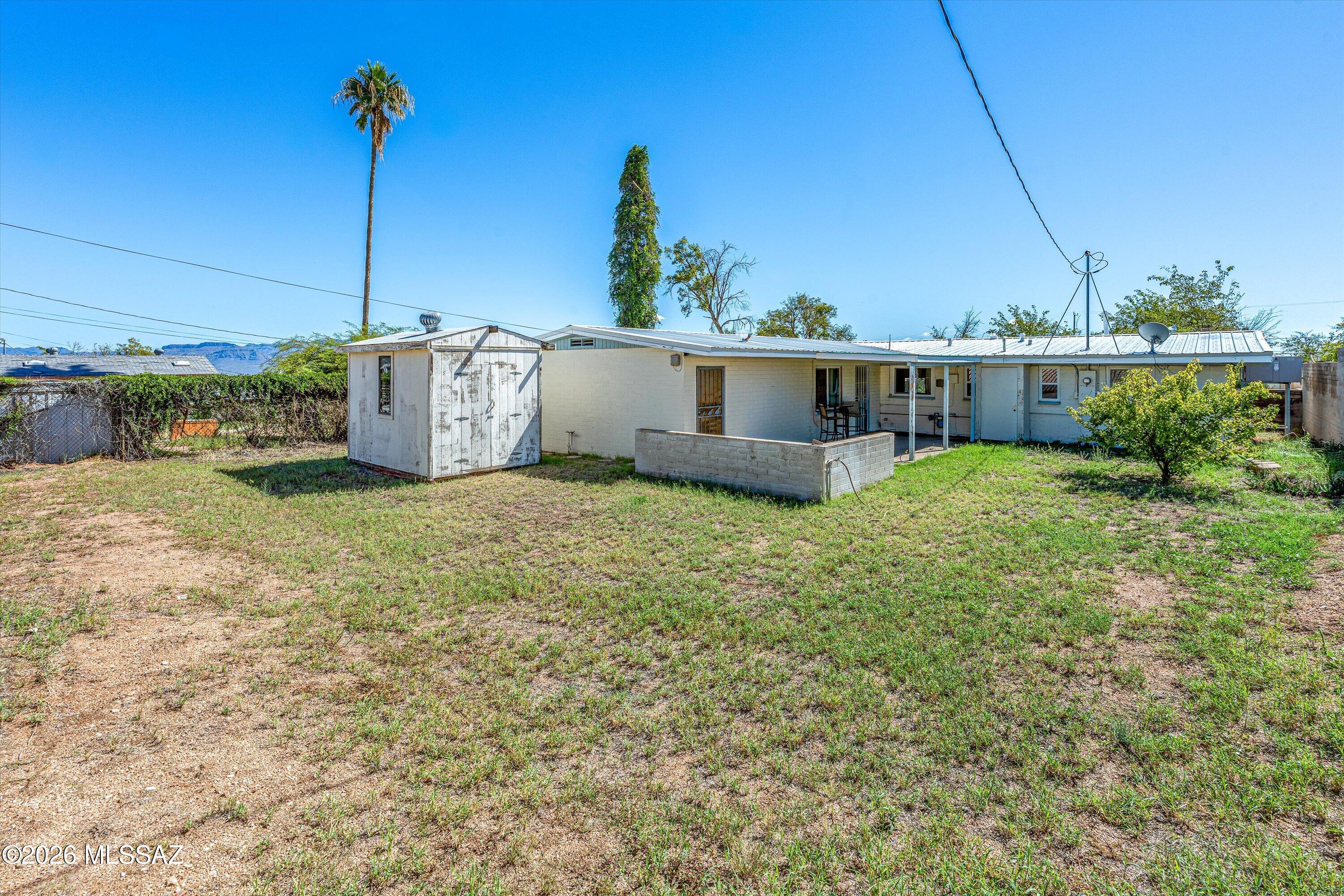 928 W Webb Drive