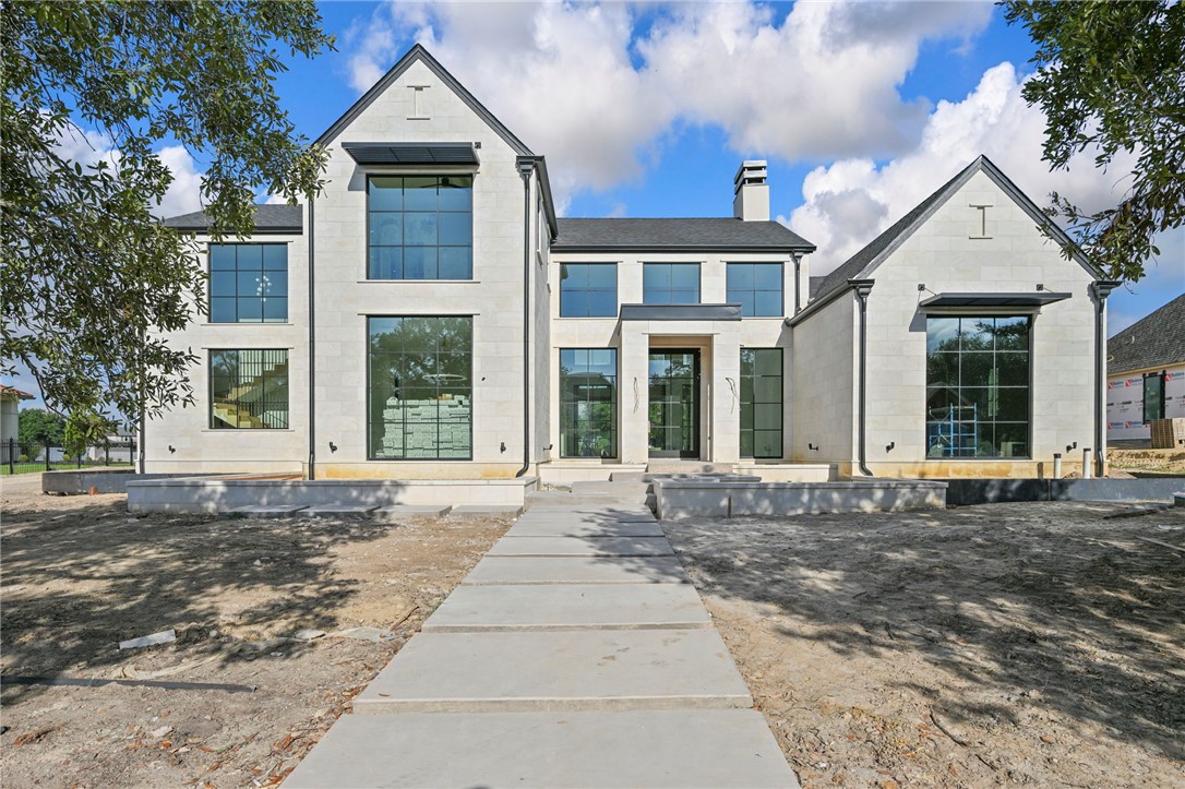5107 Miramont Circle