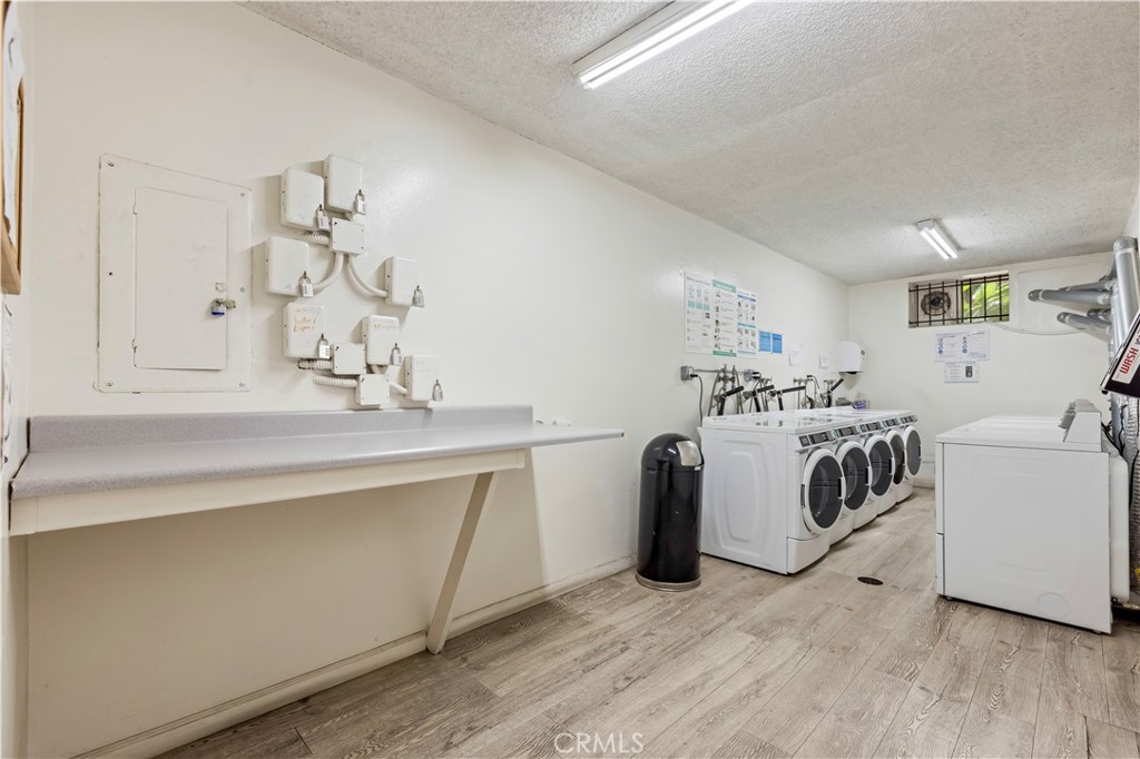 1735 N Fuller Avenue 445