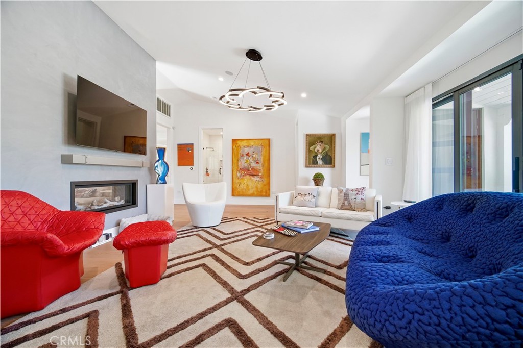 13646 Valley Vista