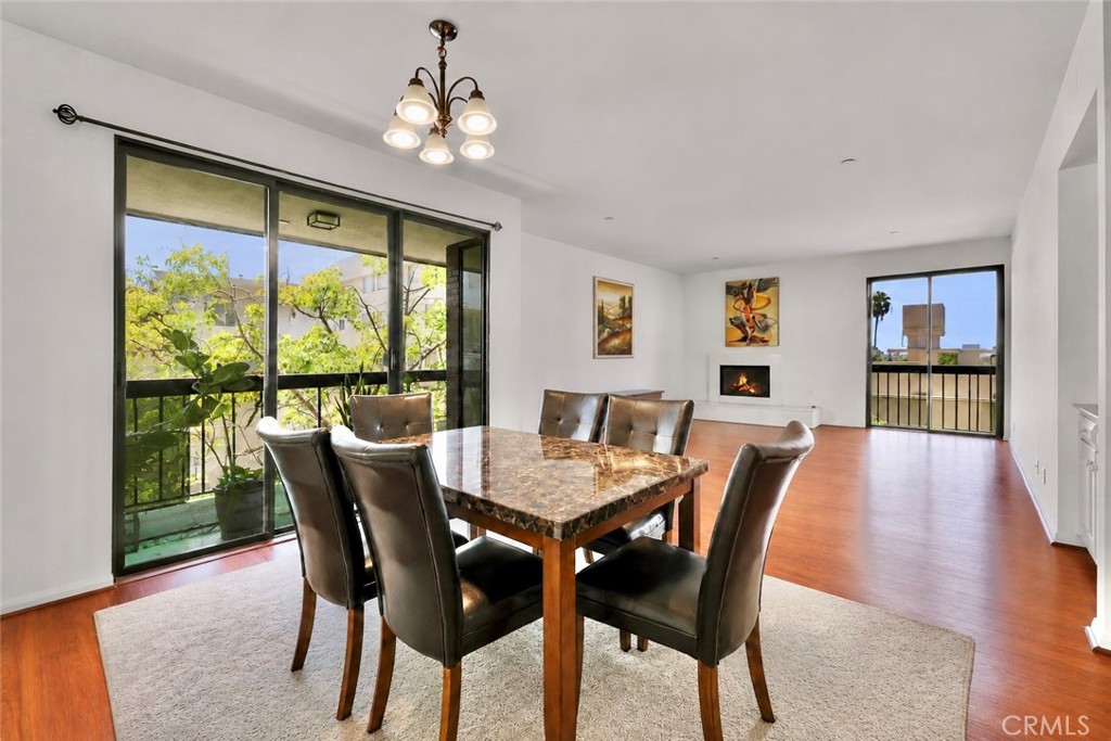 324 N Palm 407