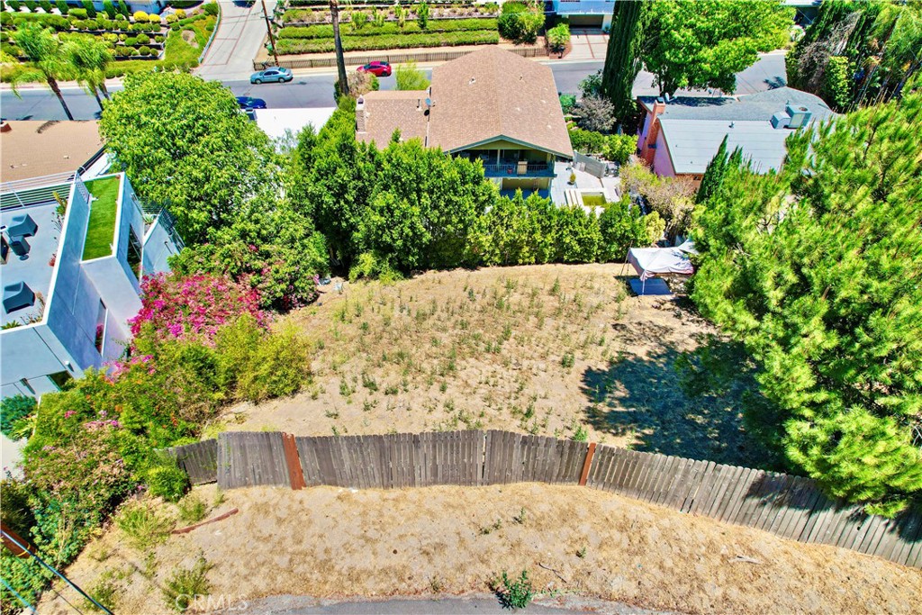 22921 Cass Avenue