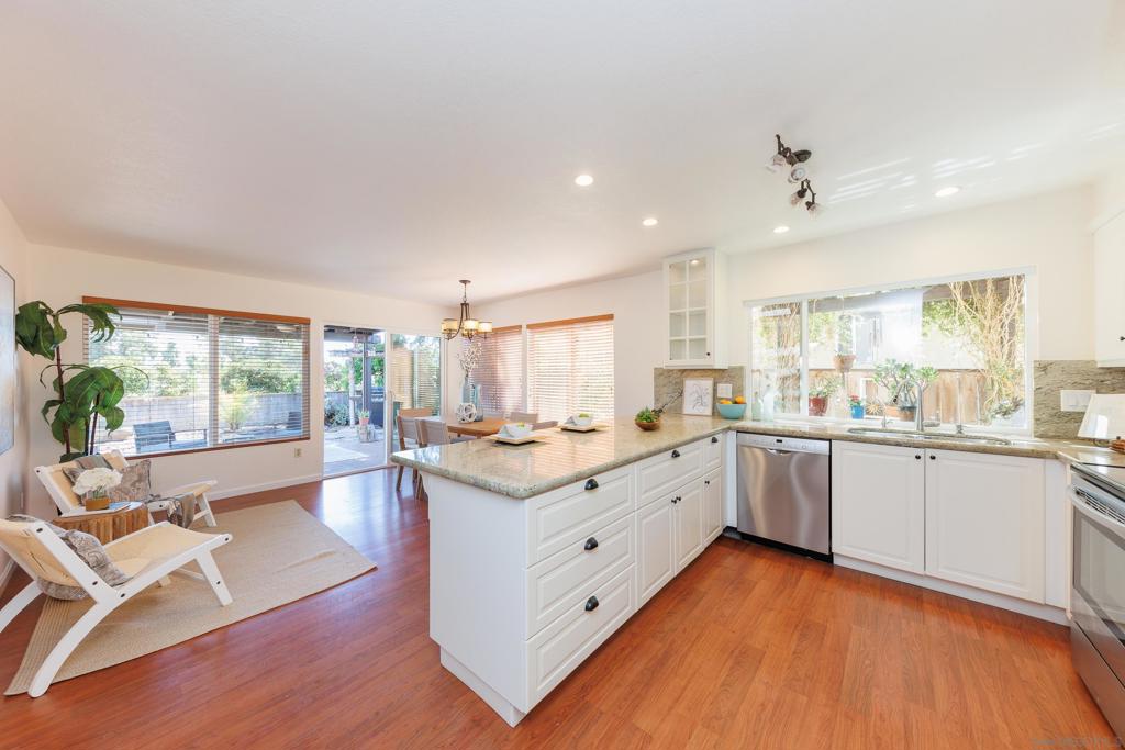 2217 Amber Ln