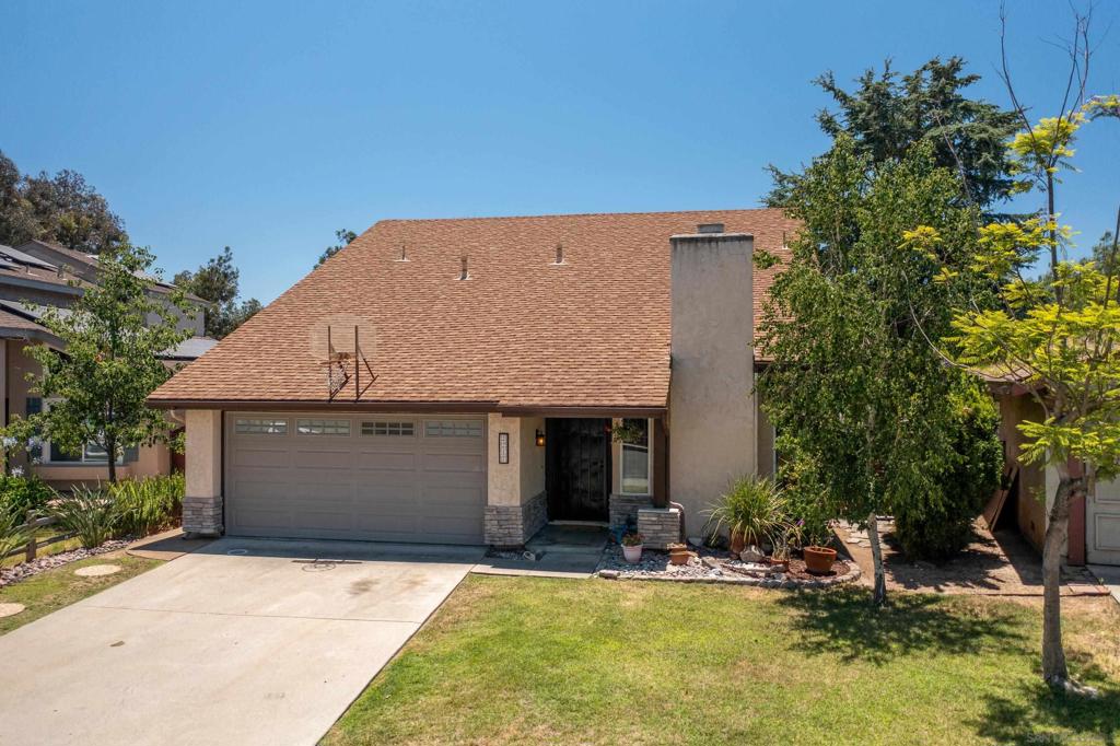 2217 Amber Ln