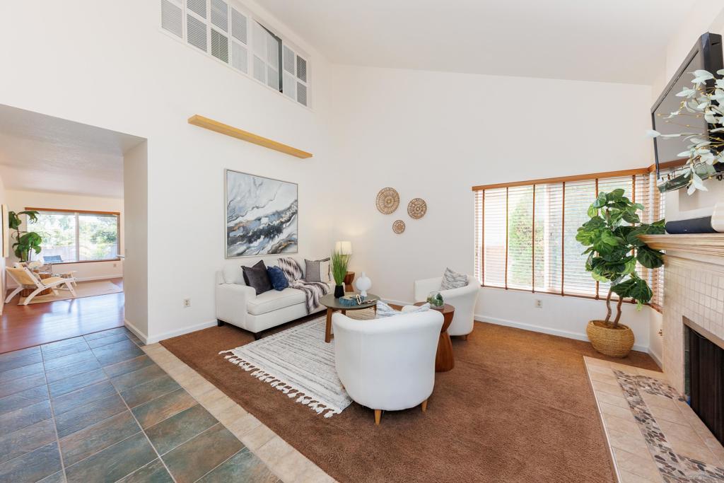 2217 Amber Ln