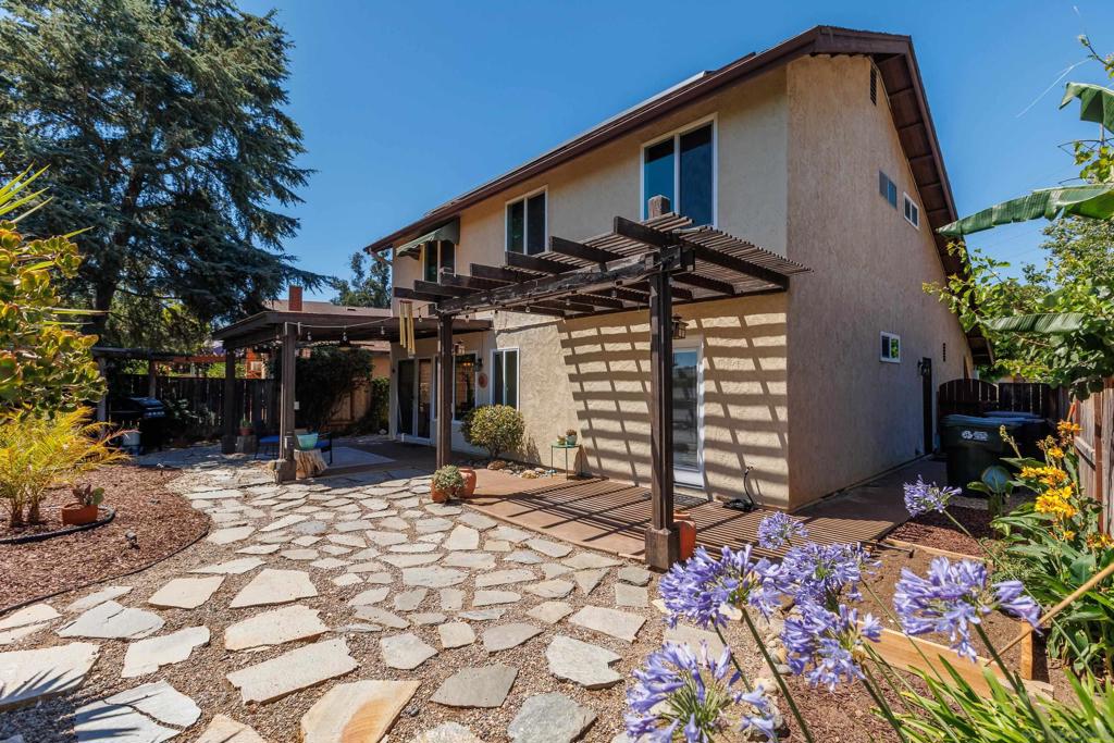 2217 Amber Ln