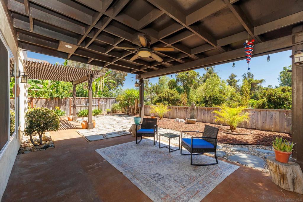 2217 Amber Ln