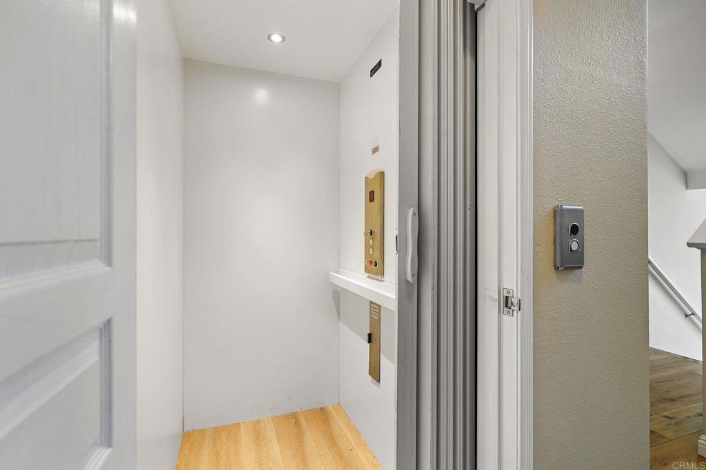 8301 Rio San Diego Drive 7