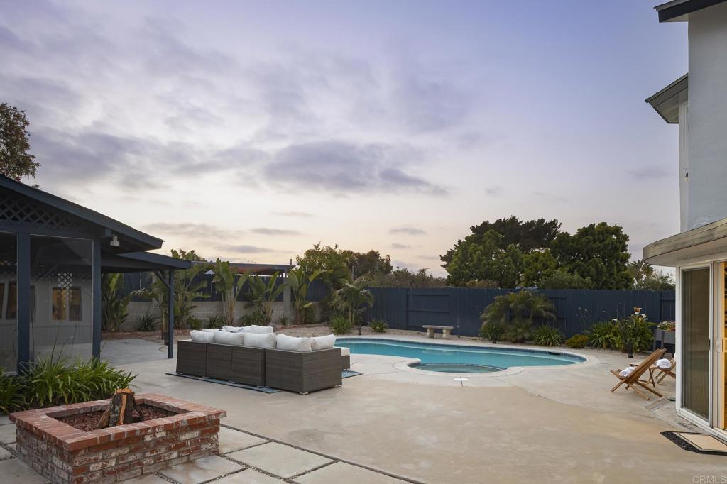 6424 Edmonton Avenue