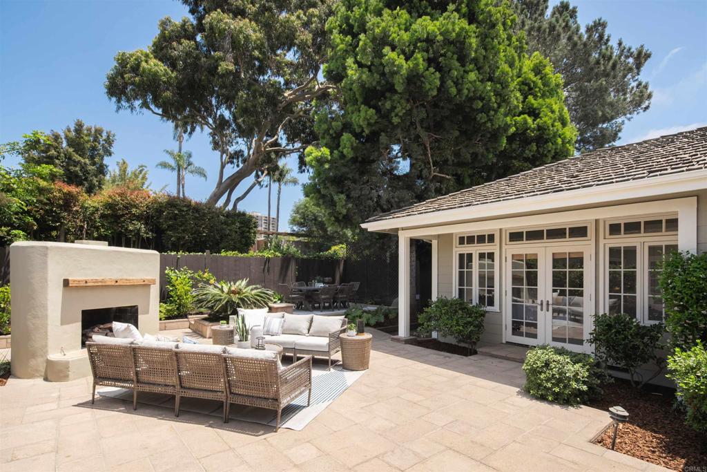 8031 La Jolla Shores Drive