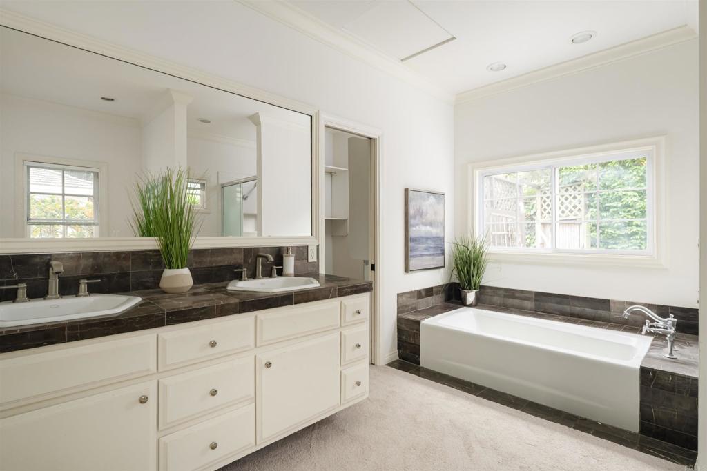 8031 La Jolla Shores Drive