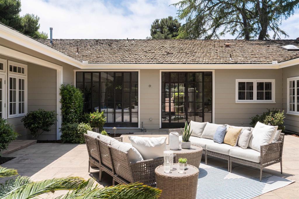 8031 La Jolla Shores Drive