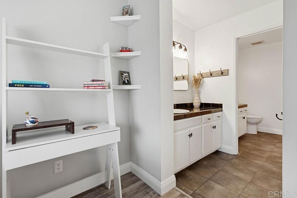 2306 Altisma Way 215