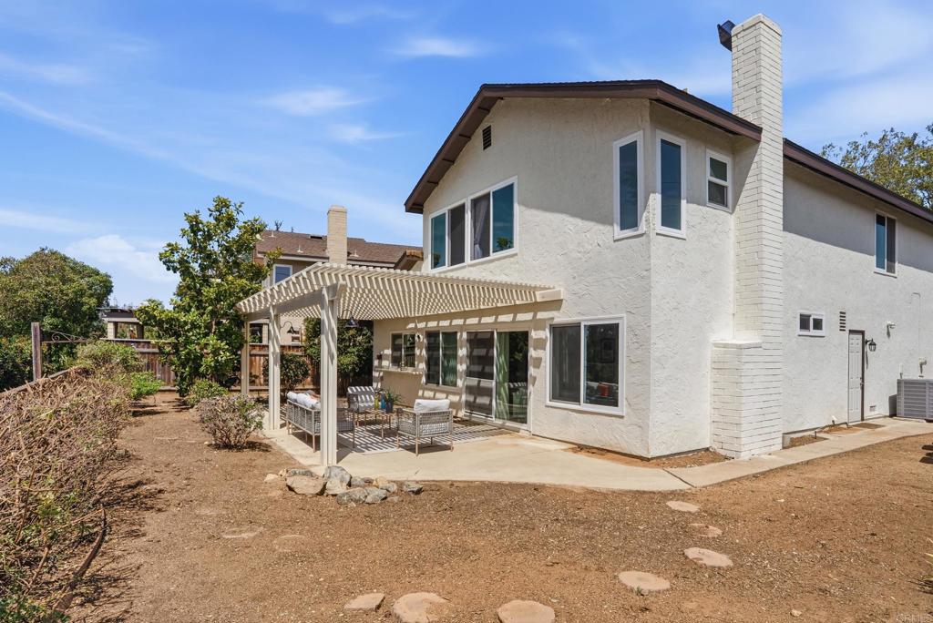 2201 Amber Lane