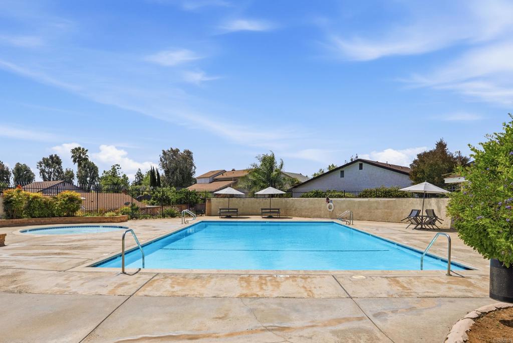 2201 Amber Lane