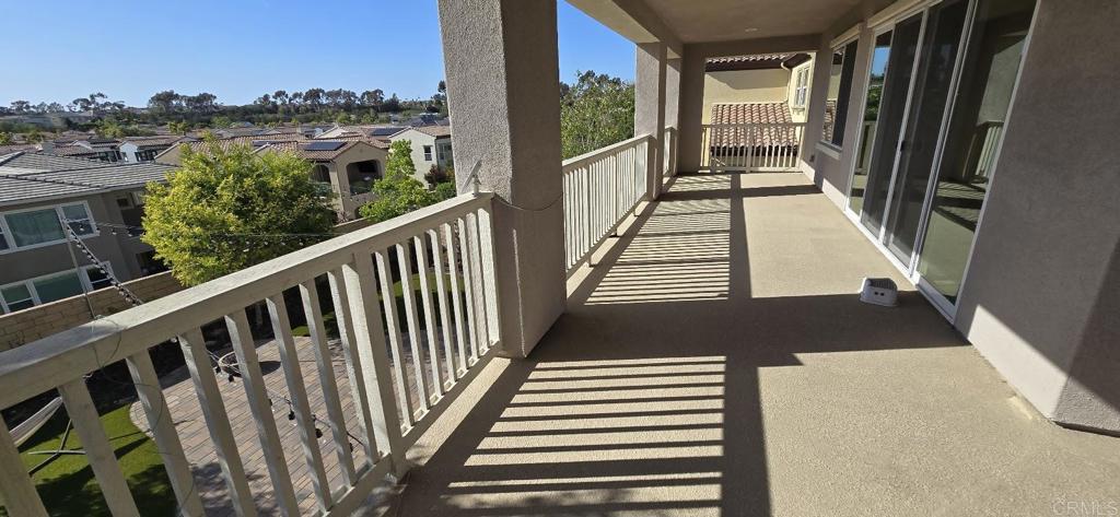 6742 Elegante Way