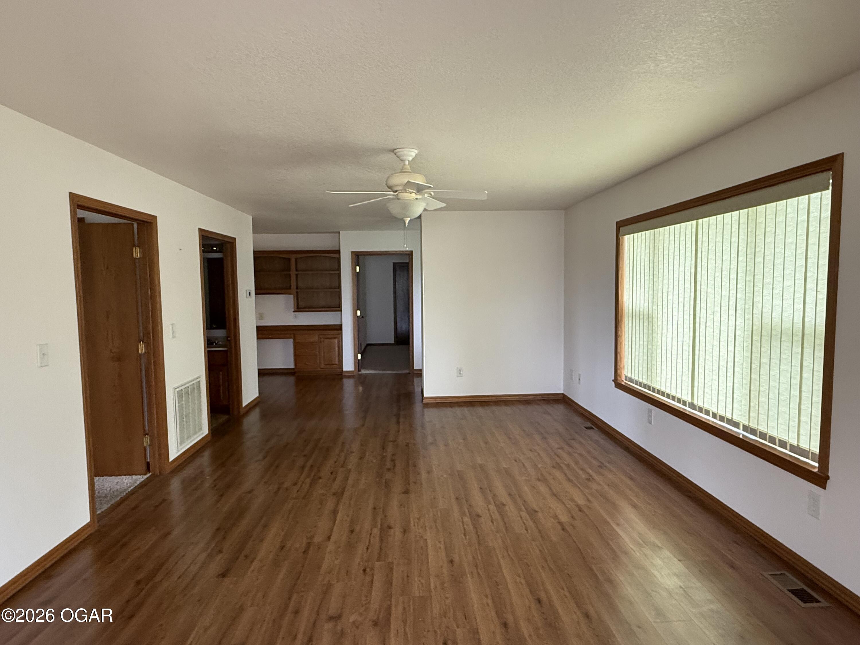 26001 State Hwy EE