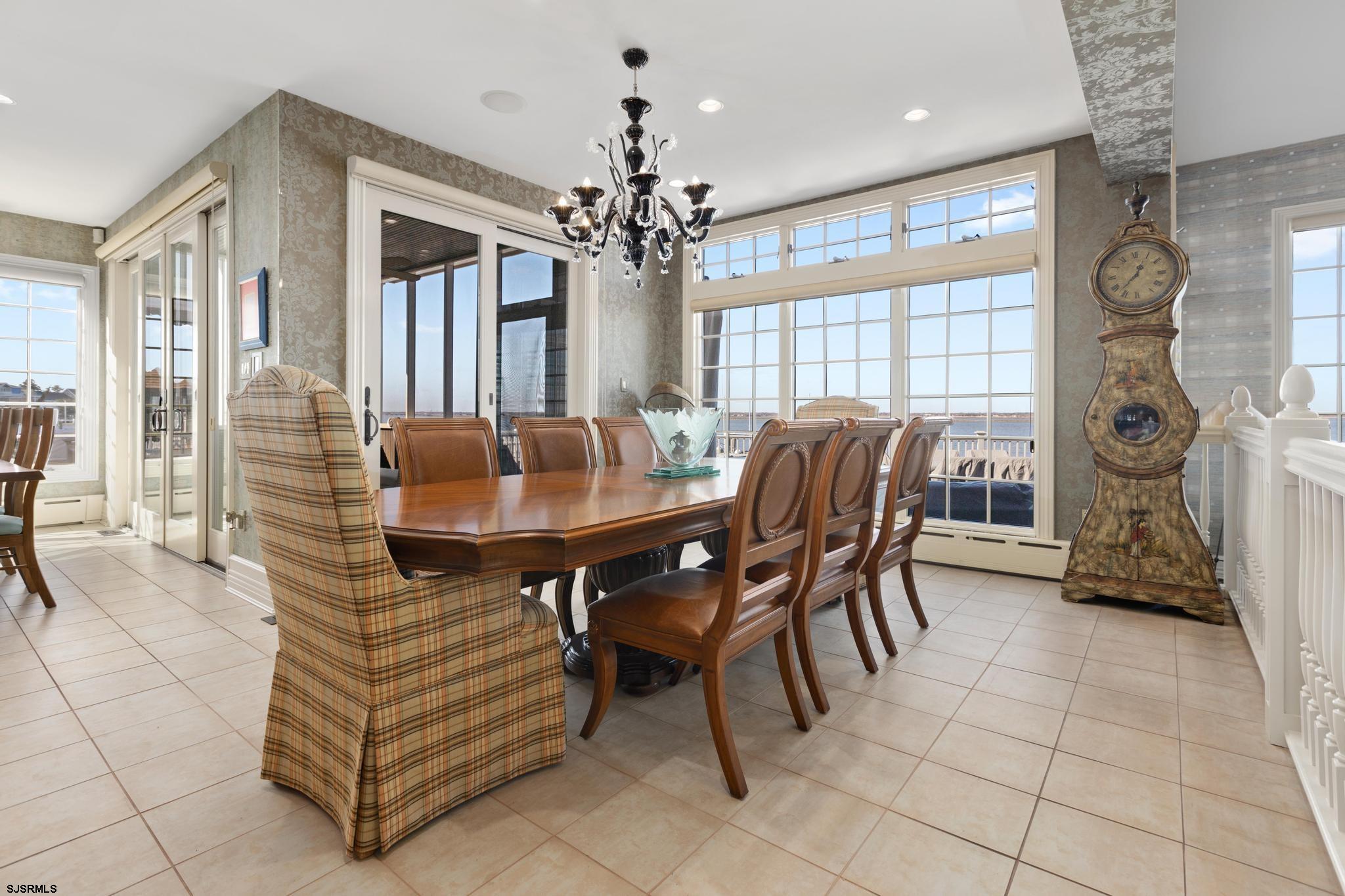 7515 Bayshore Dr
