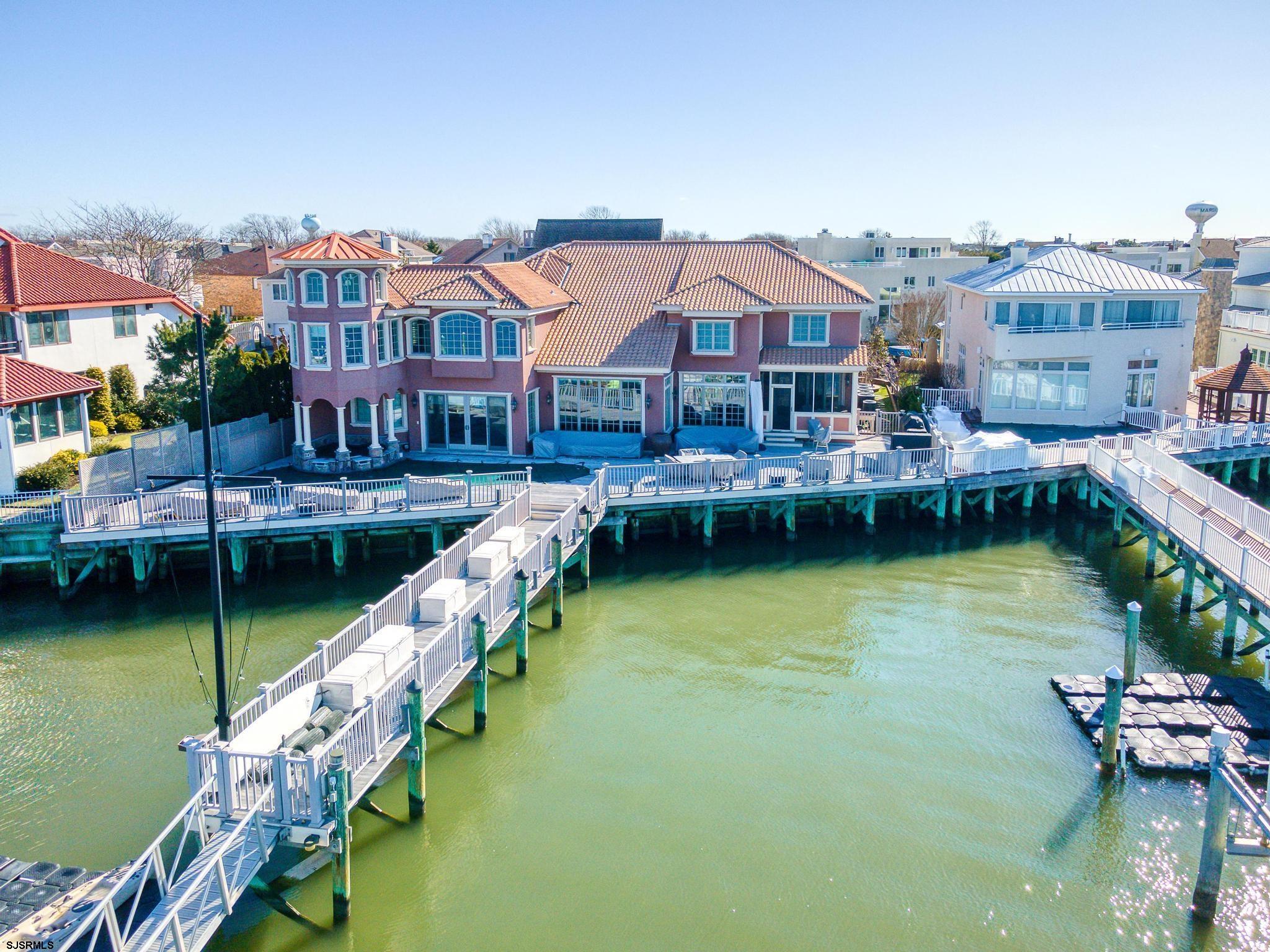 7515 Bayshore Dr