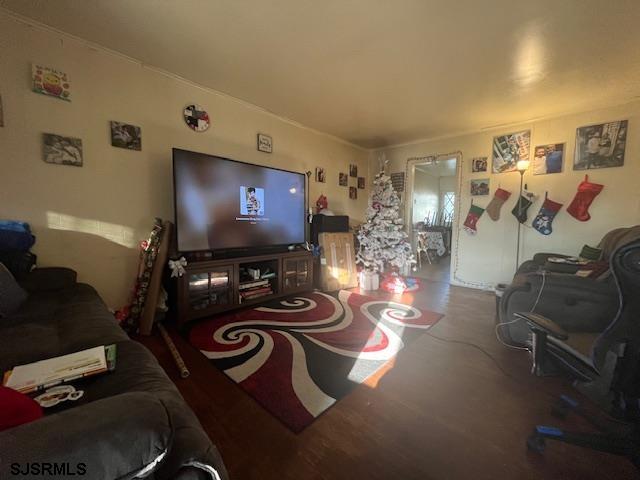1141 N Michigan Ave