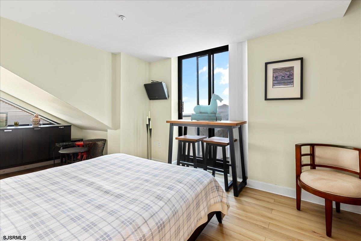 526 Pacific Ave Unit: 2501