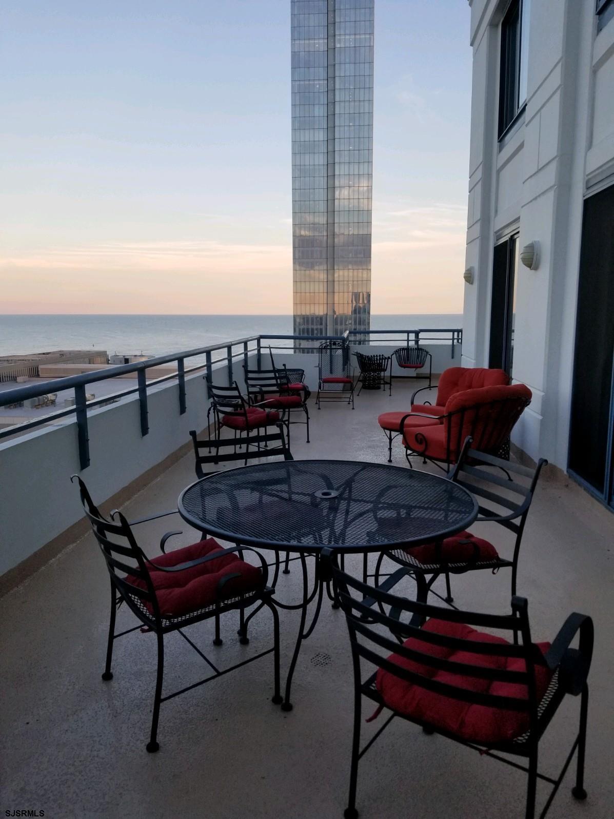 526 Pacific Ave Unit: 2501