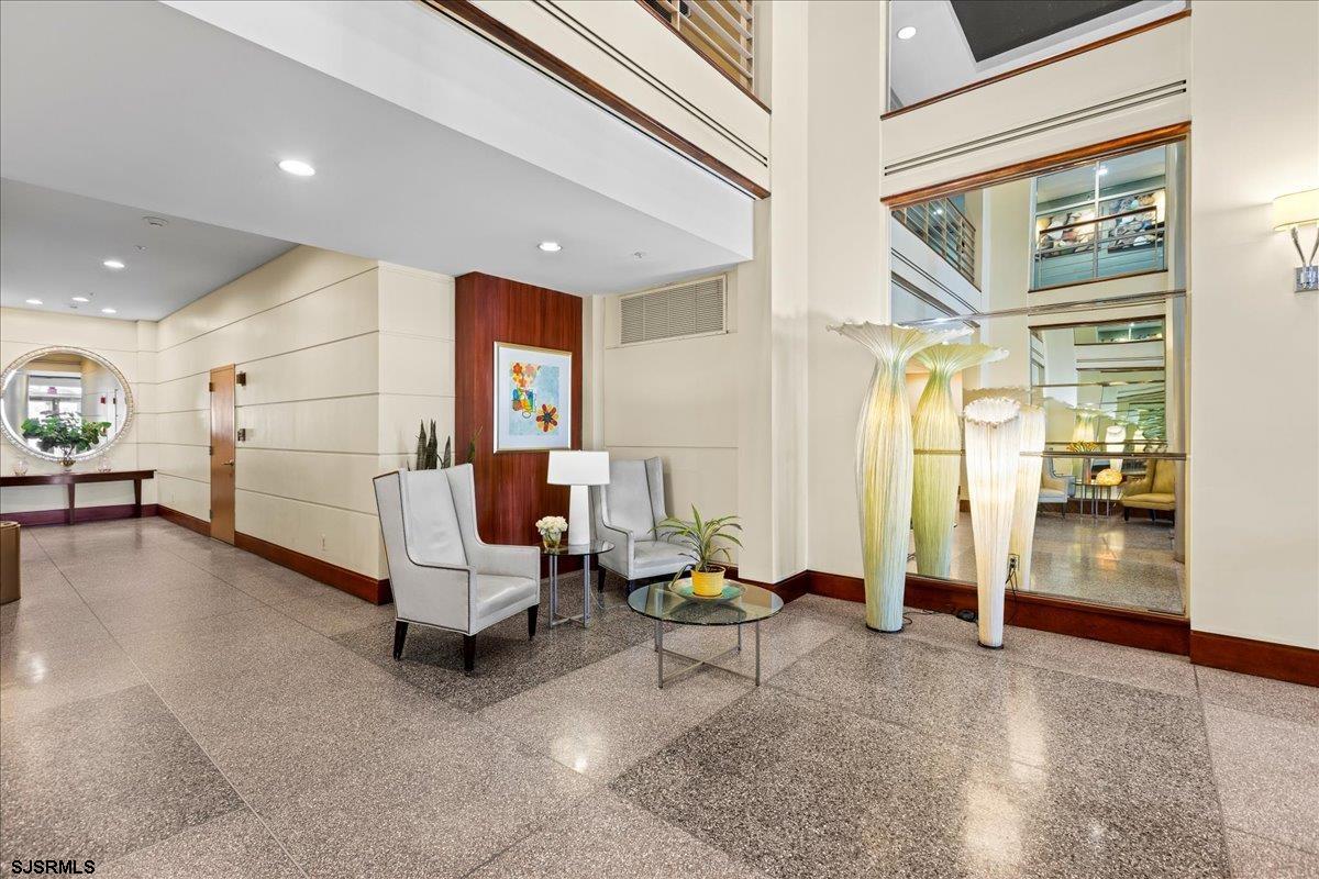 526 Pacific Ave Unit: 2501
