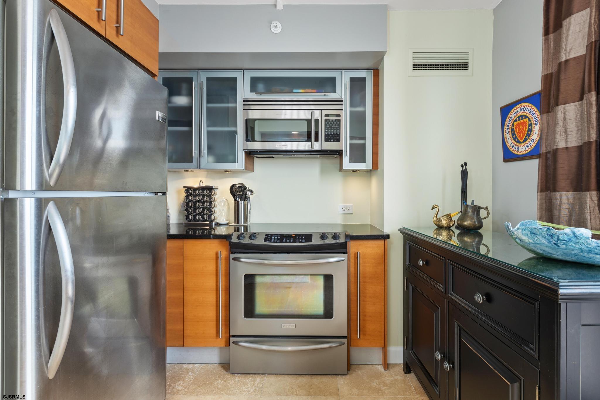 526 Pacific Ave Unit: 2501