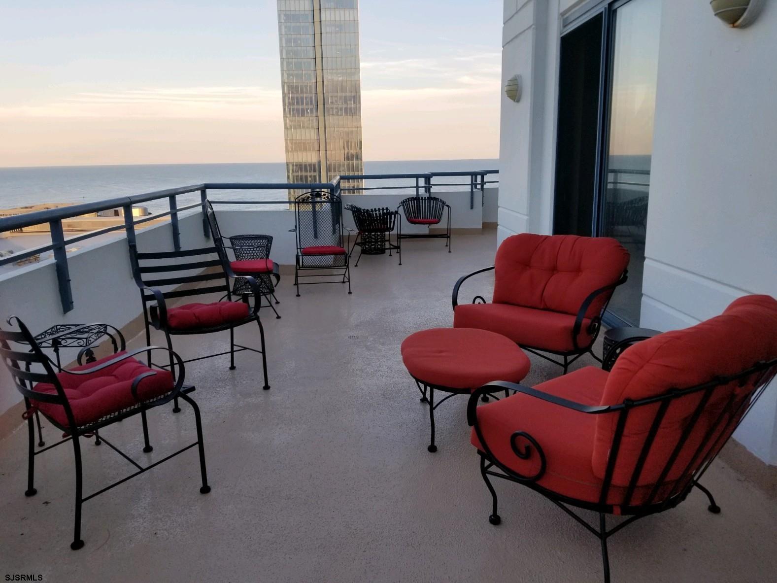 526 Pacific Ave Unit: 2501