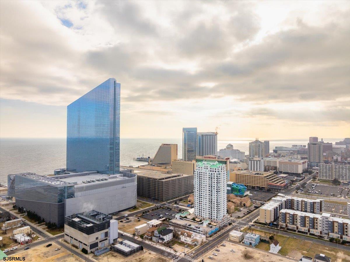 526 Pacific Ave Unit: 2501