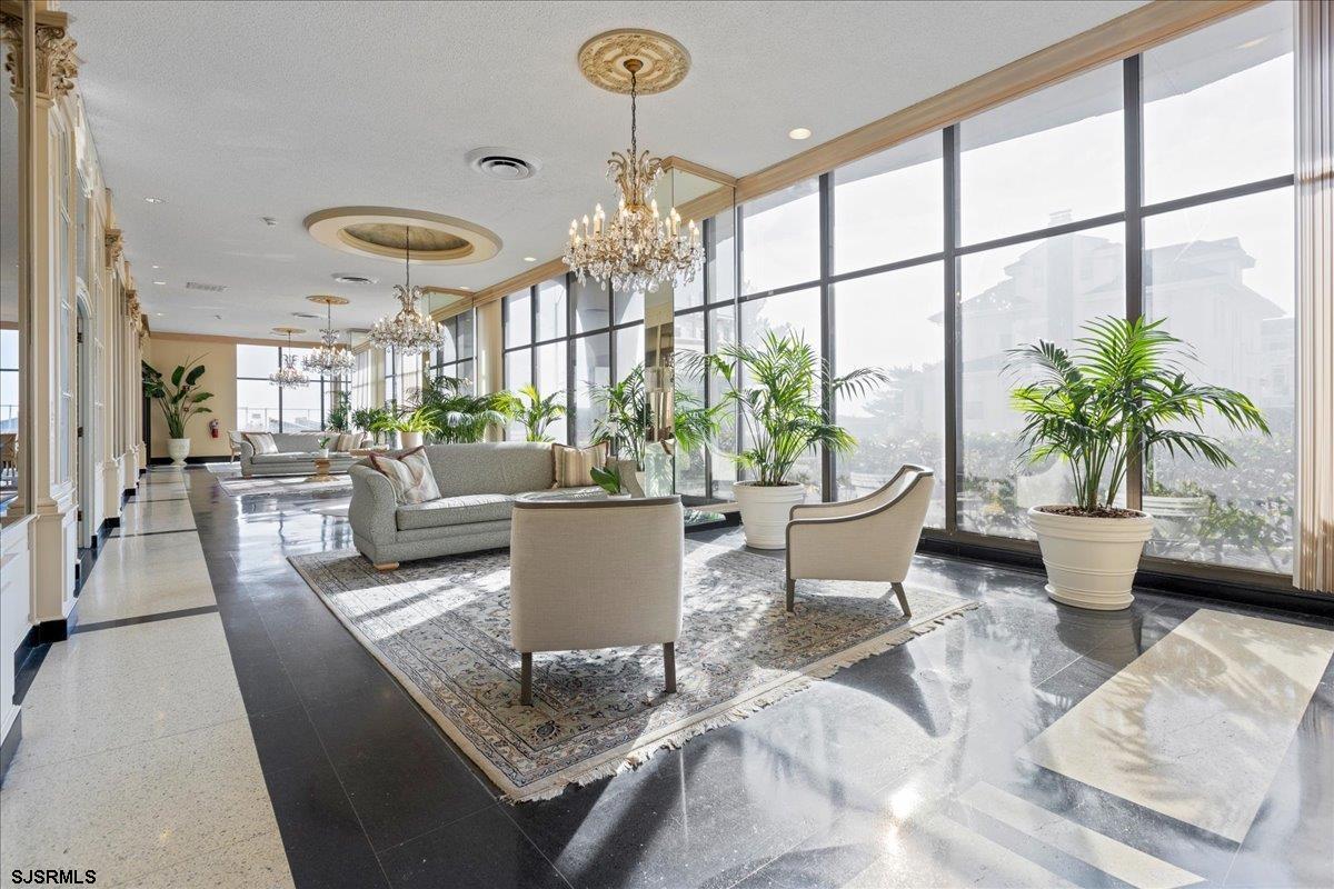 4800 Boardwalk Unit: 1110