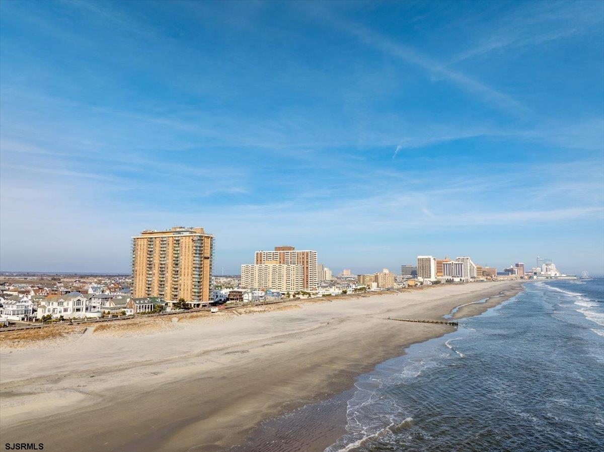 4800 Boardwalk Unit: 1110