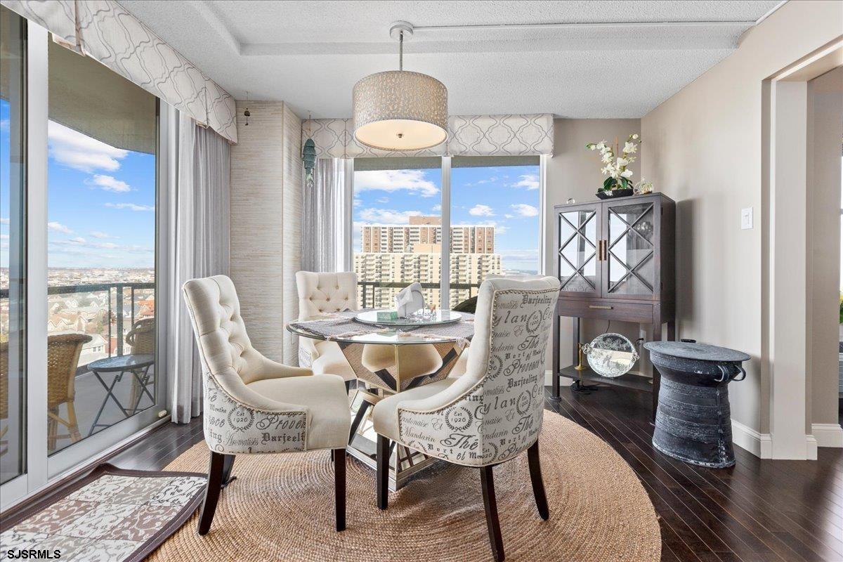 4800 Boardwalk Unit: 1110