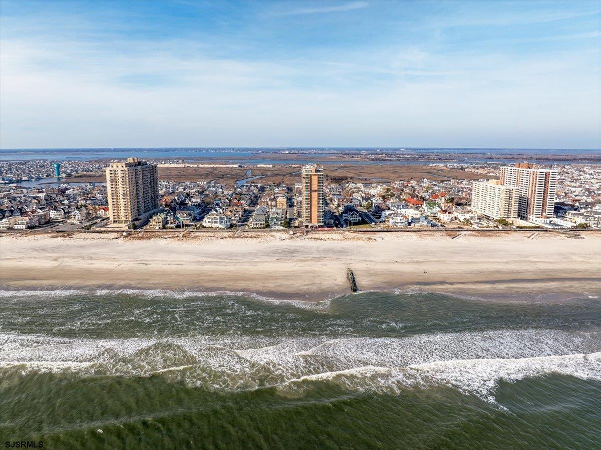 4800 Boardwalk Unit: 1110