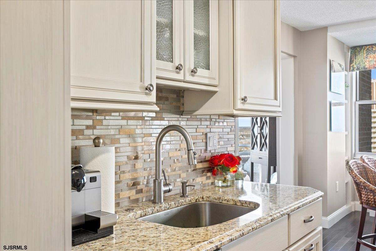 4800 Boardwalk Unit: 1110