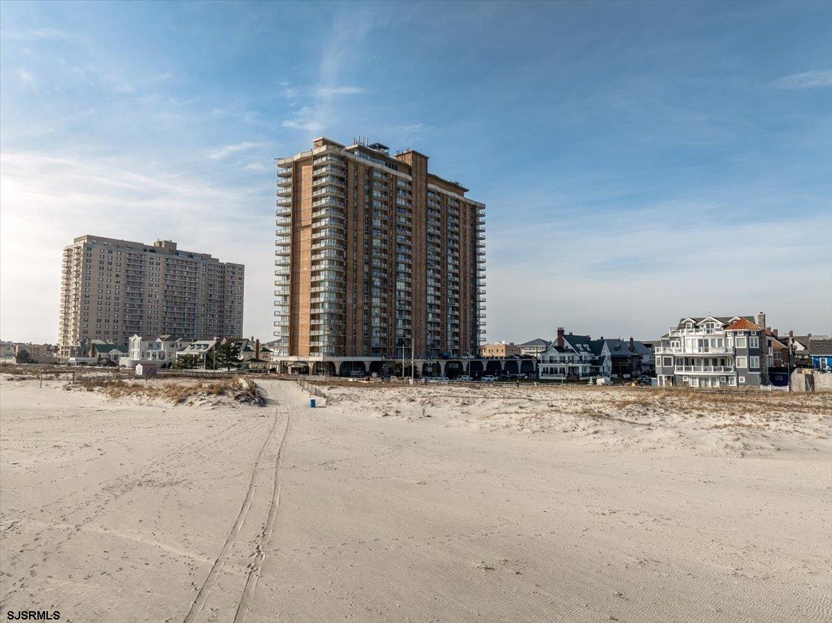 4800 Boardwalk Unit: 1110