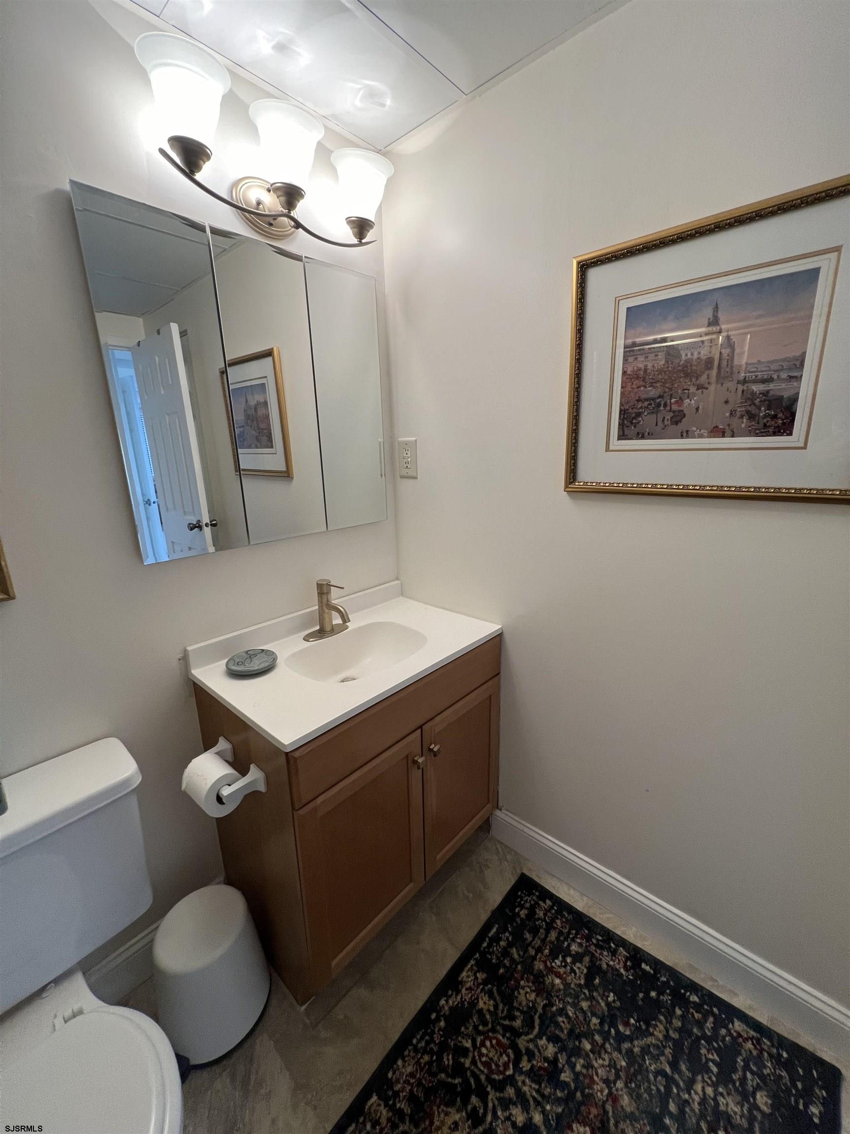 100 S Berkley Unit: 18N