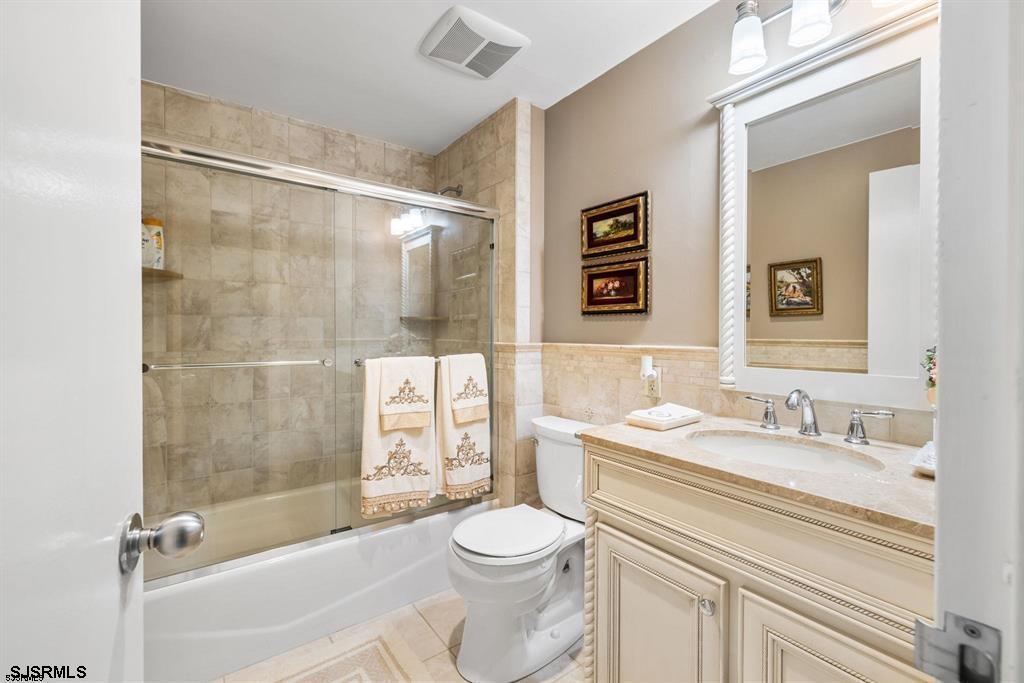5000 boardwalk Unit: 914