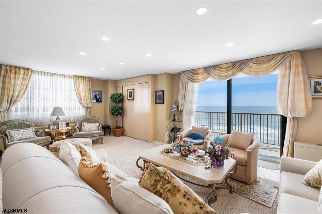 5000 boardwalk Unit: 914