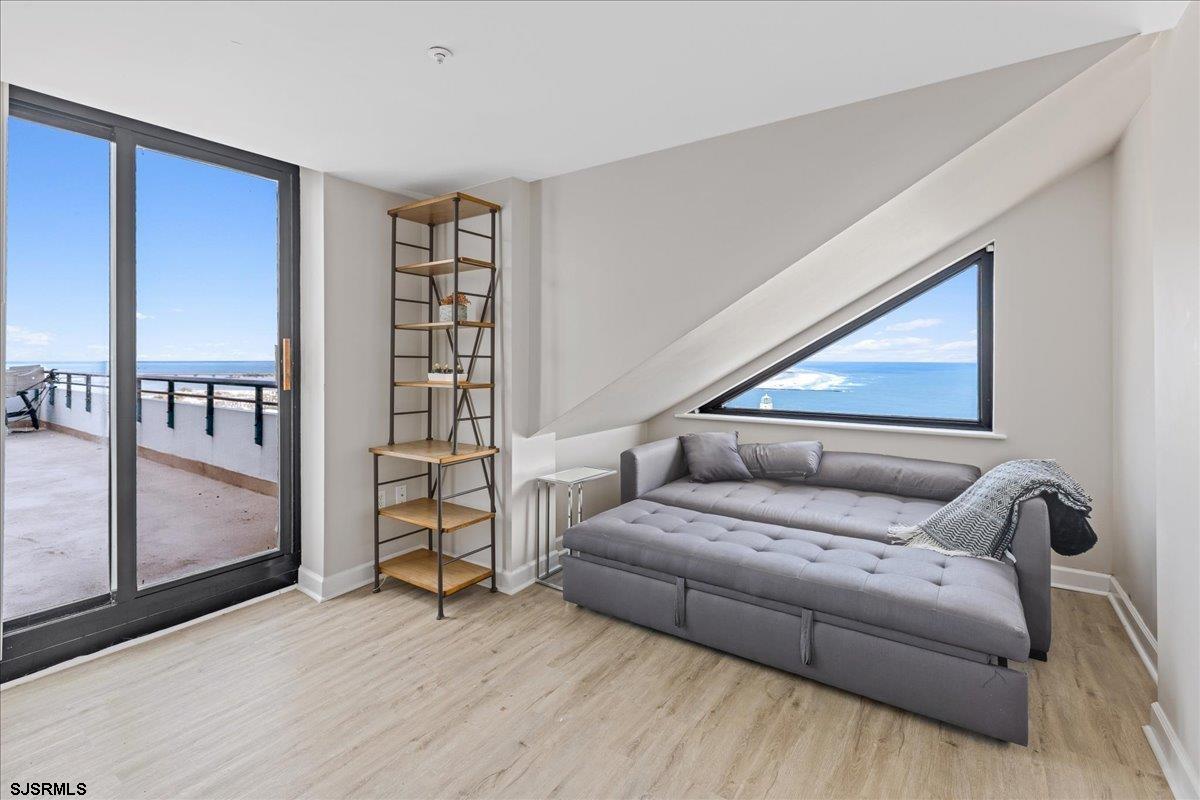 526 Pacific Ave Unit: 2504