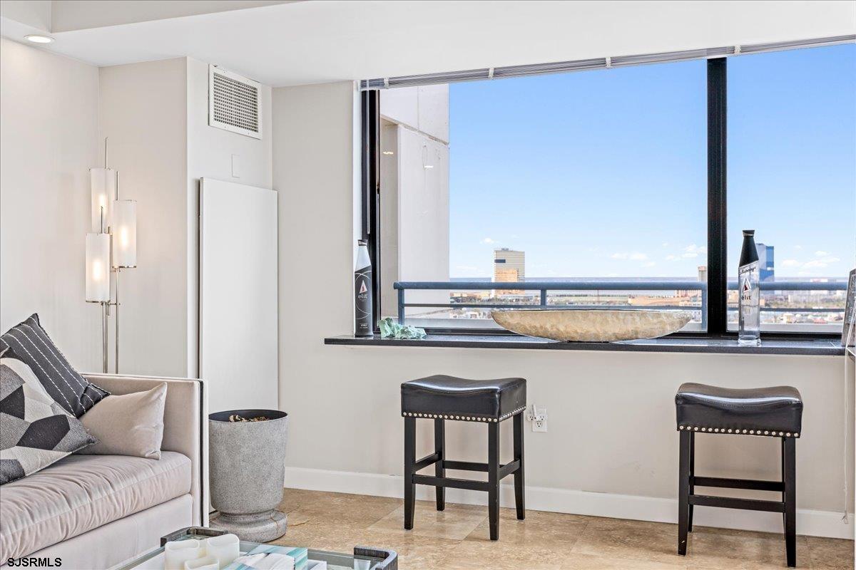 526 Pacific Ave Unit: 2504