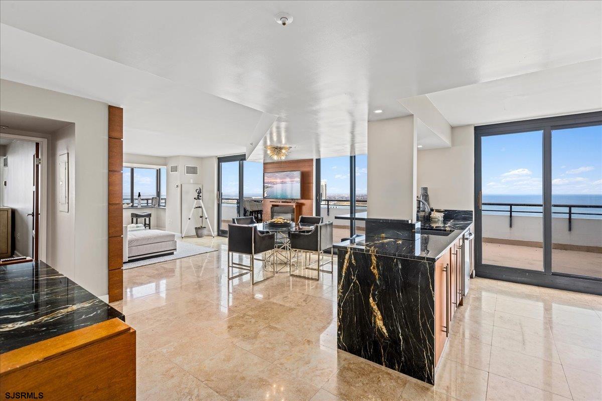 526 Pacific Ave Unit: 2504
