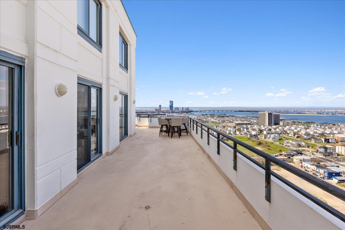 526 Pacific Ave Unit: 2504