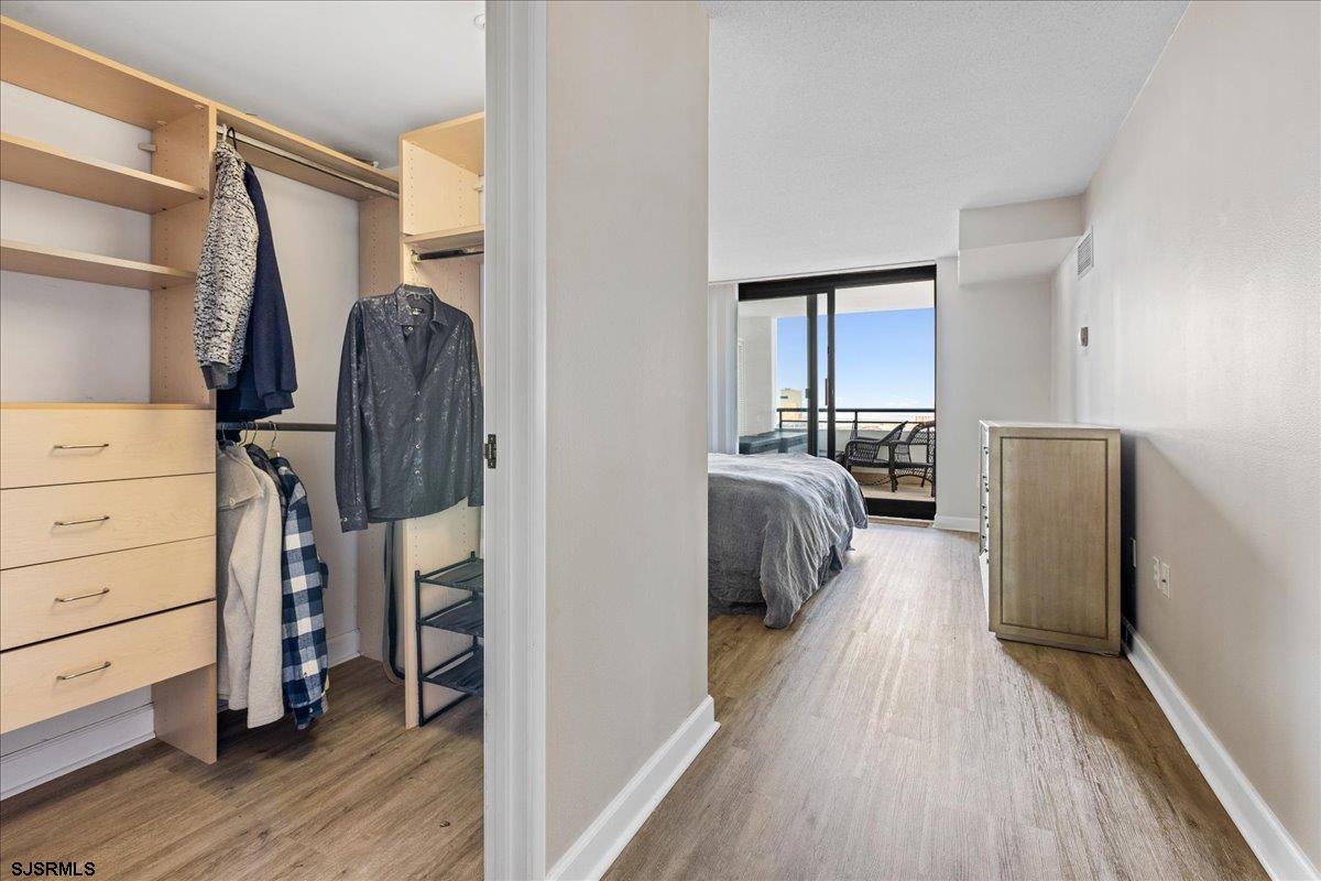 526 Pacific Ave Unit: 2504