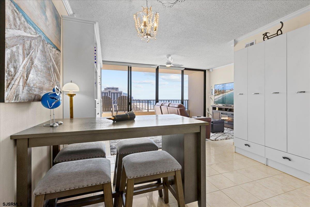 3851 Boardwalk Unit: 2005