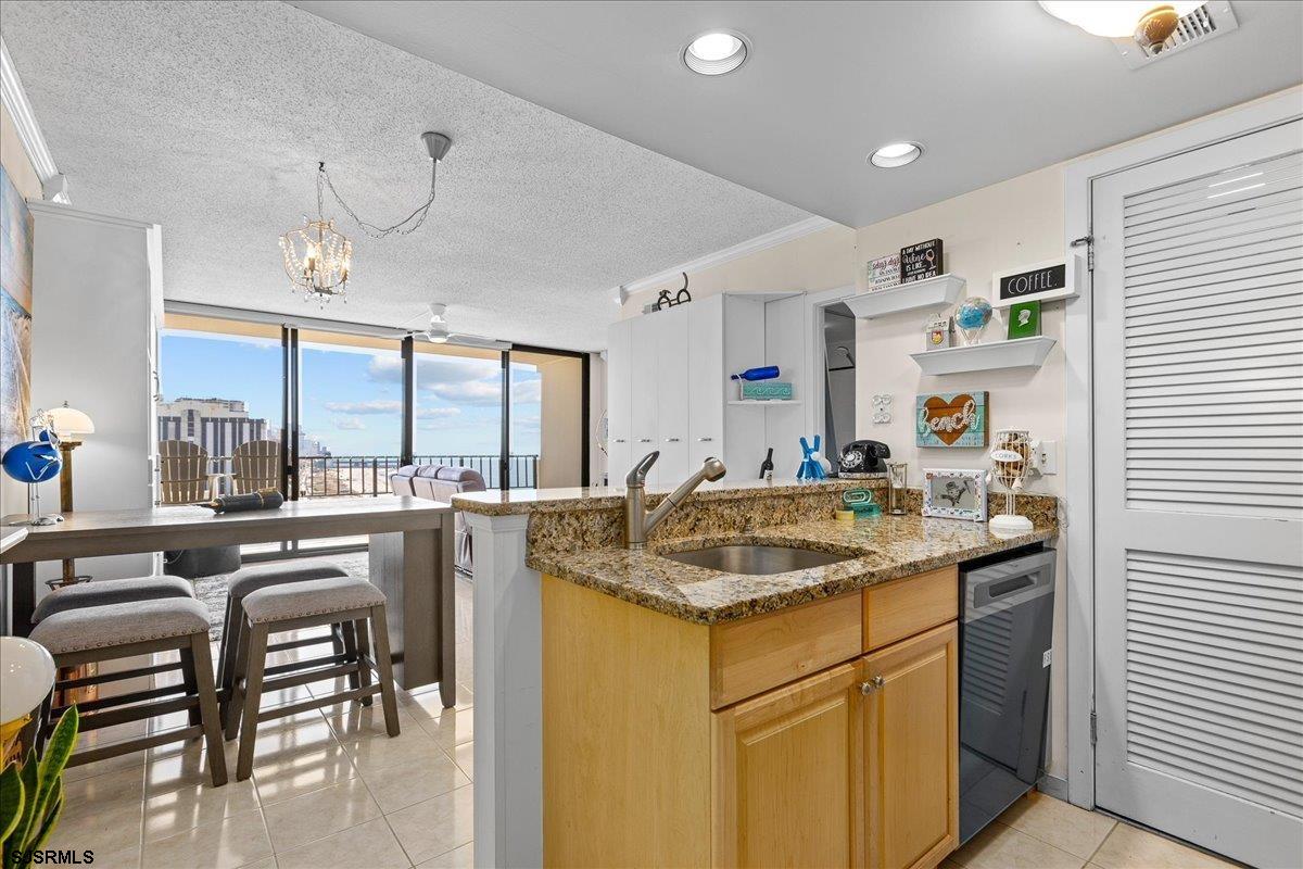 3851 Boardwalk Unit: 2005