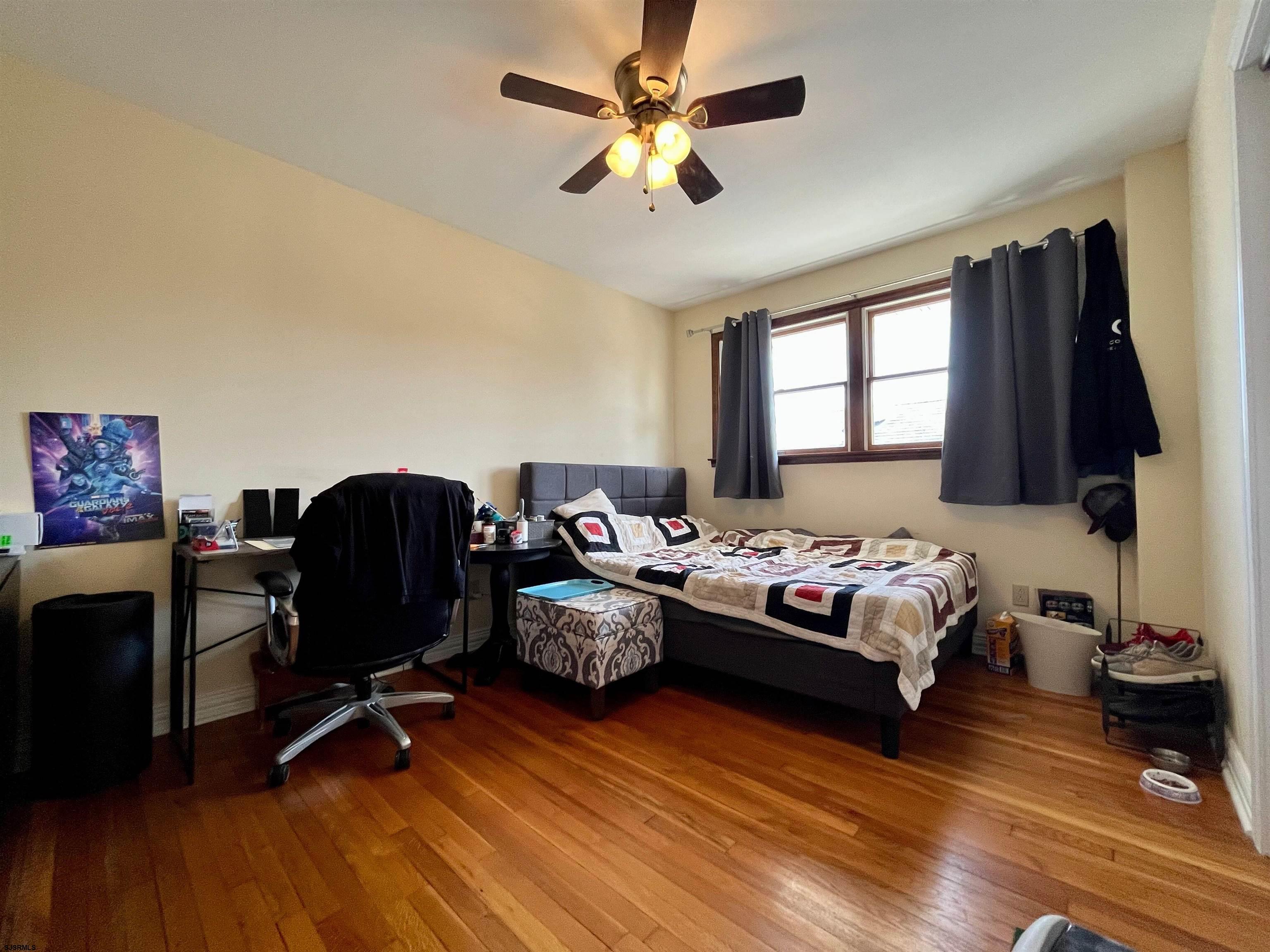 7404 Amherst Ave